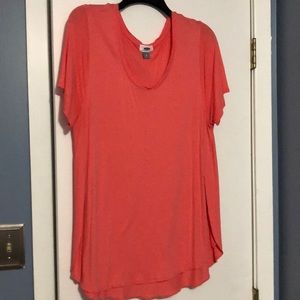Bright old navy T-shirt